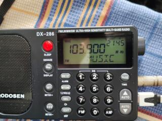 Degen 1103, ssb. Tecsun PL 330, 660.