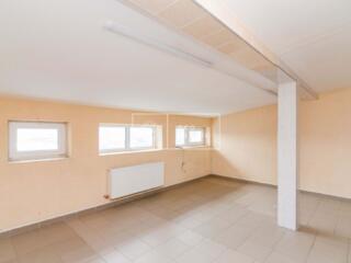 Se oferă spre chirie oficiu în sectorul Râșcani, strada Calea ...