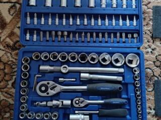 Продам инструментальный авто набор, состояние нового