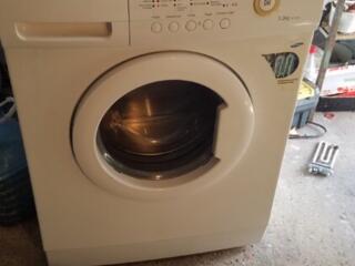 Samsung 5/2 кг. в хорошем состоянии. Возможна доставка.