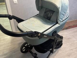 Продам детскую коляску (новая)