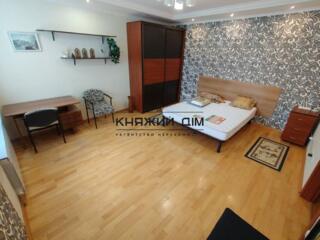 Є генератор. Пропонується однокімнатна квартира на Осокорках за ...