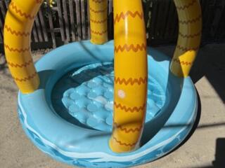 Надувной бассейн для малышей