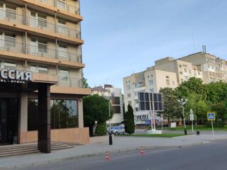 Продам большую 2-комн. квартиру (63кв. м) Гостиница Россия
