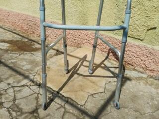 Продам ходунки для взрослых