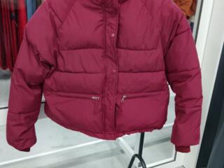 Продам куртку в размере 46-48