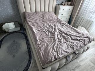 Продам кровать с матрасом