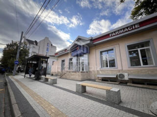 Chirie clădire separata la prima linie pe str. M. Bodoni colt cu ...