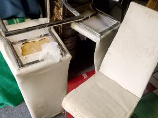 3 стула на перетяжку продам