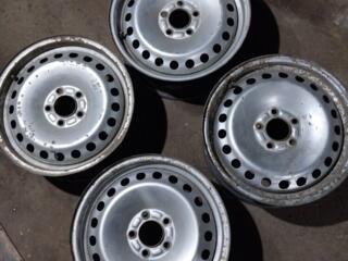 Продам комплект дисков на 16