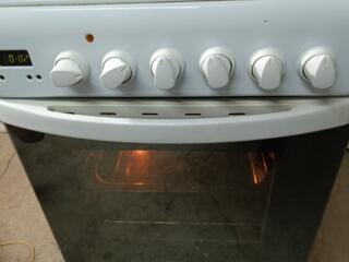 Продаю 4х конфорочные газплиты