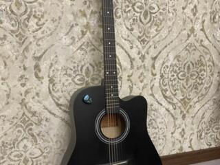 Продам гитару.