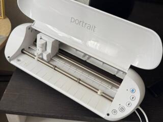 Продам Плоттер режущий SILHOUETTE Portrait 3, б\у.