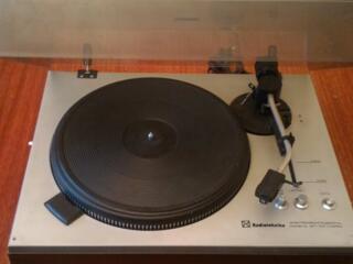 Продам проигрыватель радиотехника 101