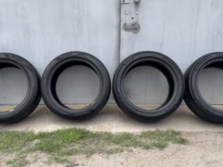 Продам комплект летних шин Pirelli cinturato p7 235 45 R18