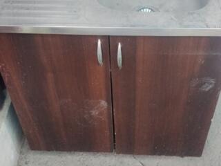 Продам тумбу вместе с мойкой со смесителем в хорошем состоянии