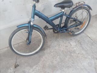 Продам велосипед. на 7-12 лет. 400 р. на полном ходу. Слободзея МЧ.