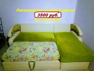 Угловой диван салатового цвета раскладной с нишей для белья -3500 руб