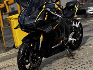 Vând ViperDL 550-2 replica Ducati