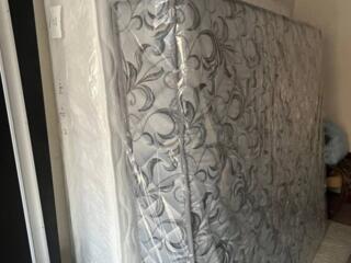 Продам НОВЫЕ пружинные плотные матрасы, есть 2 размера