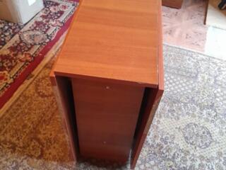 Куплю СТОЛ КНИЖКУ И СТУЛЬЯ предлагайте варианты