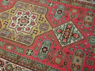 Продам ковер в хорошем состоянии