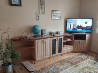 Продается шкаф для гостиной б/у