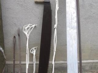 Топоры пила серп рыхлители тиски ножовки ножницы молотки точилки...