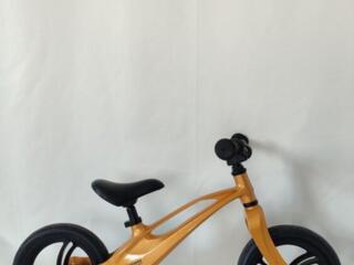 Беговел, металлический каркас