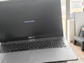 Продам Ноутбук 8 оперативки на 512 г