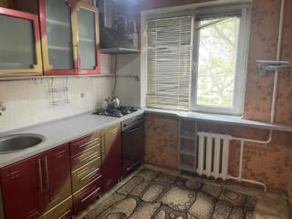 Сдается 2-комнатная квартира на Балке, долгий срок