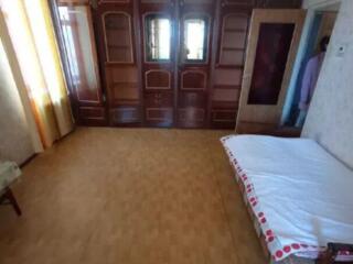 Продам квартиру 55.5 кв. м., 5/16, Ак. Глушко пр. /рынок Южный.