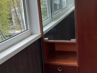 Продается секция от прихожей, 500 лей.