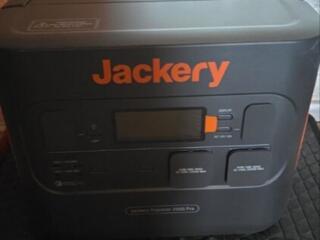 Зарядная станция Jackery Explorer 2000 Pro