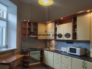 Оренда 3 кімнатна квартира в Шевченківському районі, вул. Мала ...