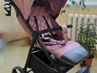 Продам прогулочную коляску