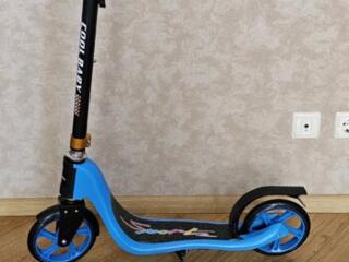 Продам самокат.