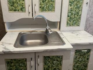 Продам кухню б/у и новую столешницу 2 м