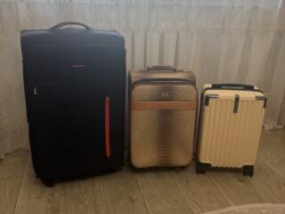 Продам чемоданы