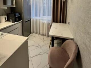 Мастер по поклейке Обоев