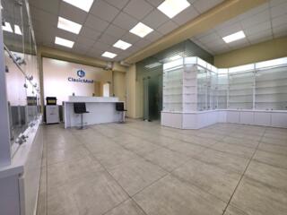 Первая линия, партер. Идеальное место для вашего бизнеса!