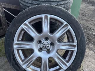 Продам колеса R17 5/100 с летней резиной
