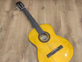 Продам классическую гитару