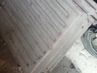 Продам батареи, железные!