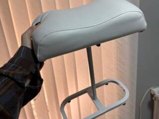 Продам треногу для педикюра