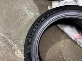 Продам комплект шин Michelin Pilot Sport 4 SUV 265/45 R21