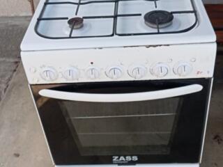 Продам газ плиту с электродуховкой б /у