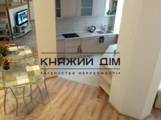 Пропонується в оренду двокімнатна-квартира студіо в центрі міста за ..