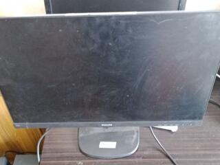 Монитор Филипс 24 юйма с поломанной матрицей.
