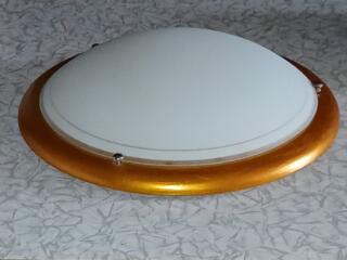 Для освещения комнаты, кухни, коридора.